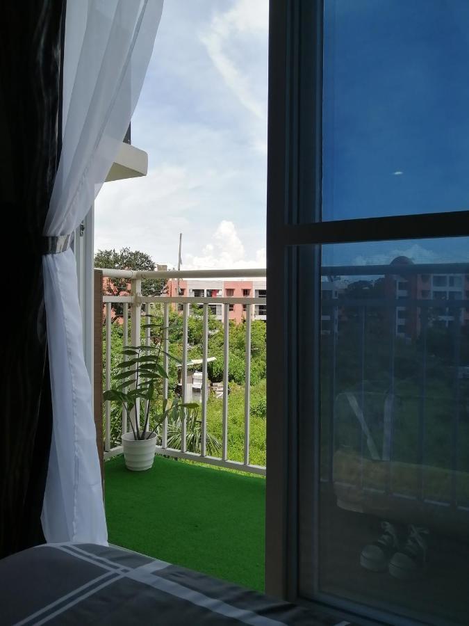 Condo Azur Suites: Stylish Airport Retreat with Netflix and Luxe Pool Lapu-Lapu City Exterior photo